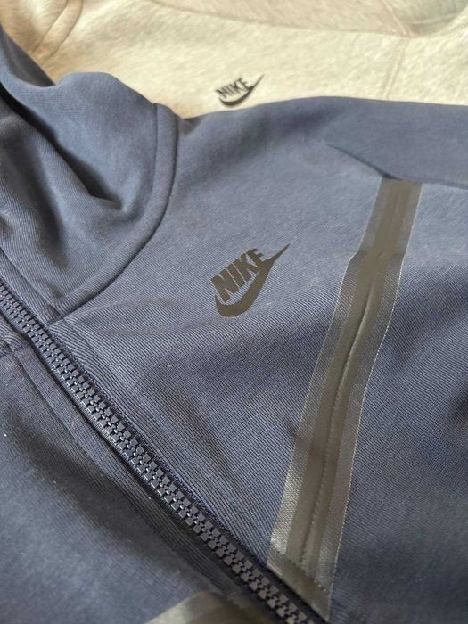 Оригинални nike tech fleece