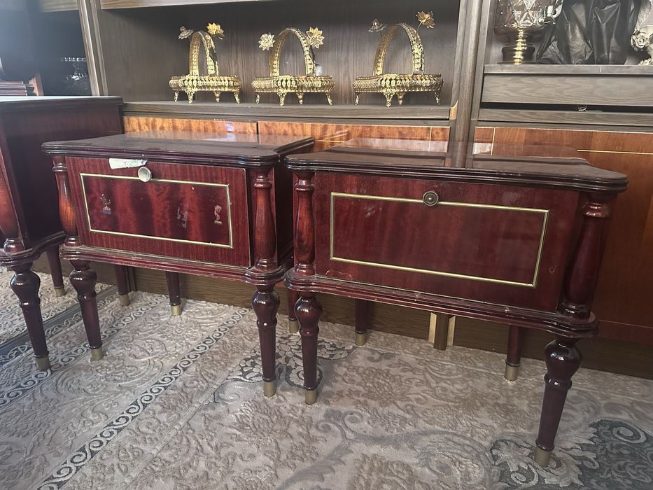 Спальный гарнитур с трюмо и тумбами