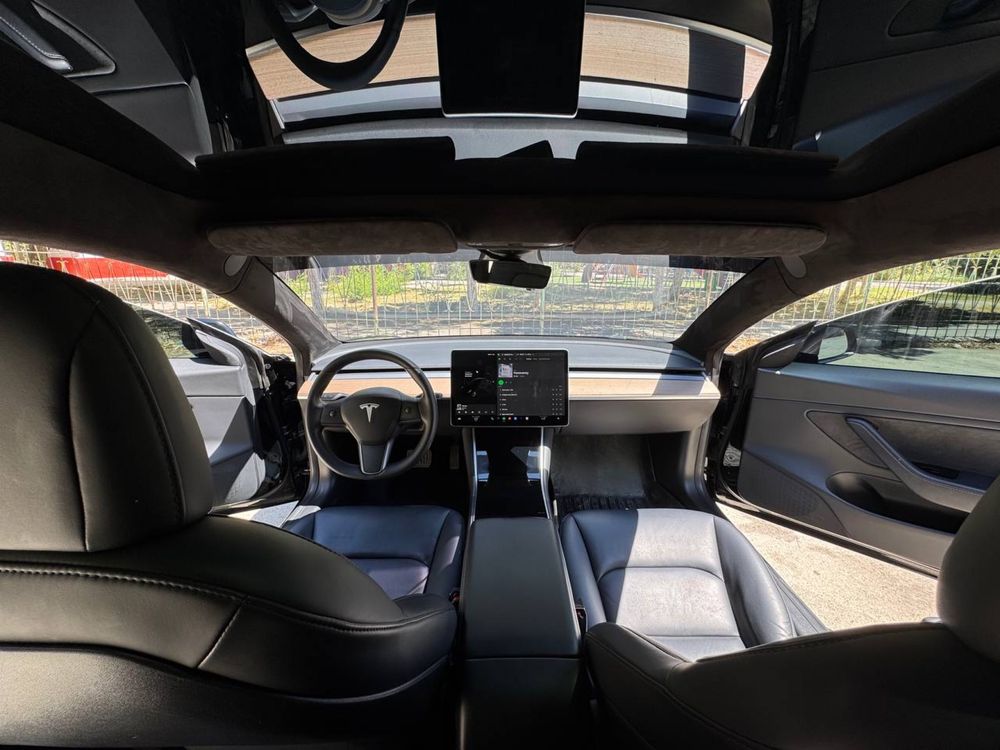 Продаю Tesla Model 3 Long Range (2021)