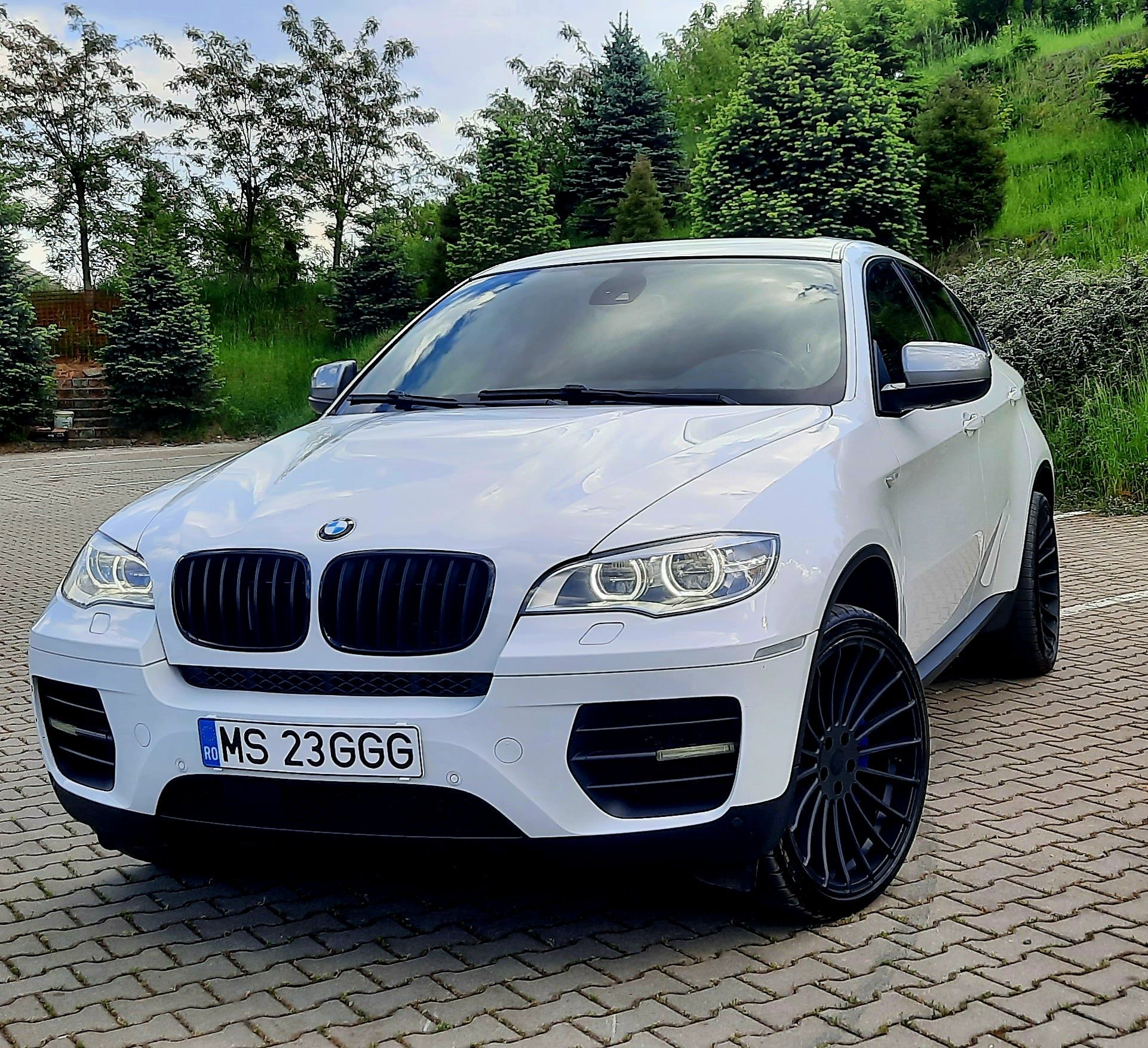 Se vinde BMW  X6 M50D