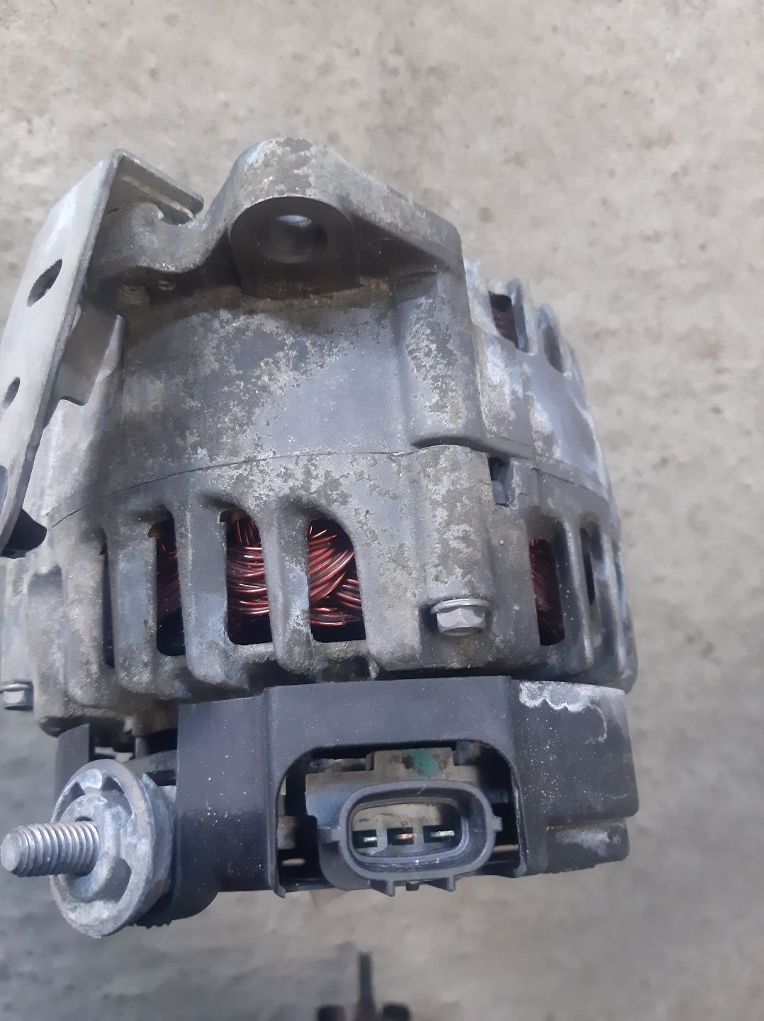 Alternator Nissan Qashqai j10 1.5 dci euro 2009