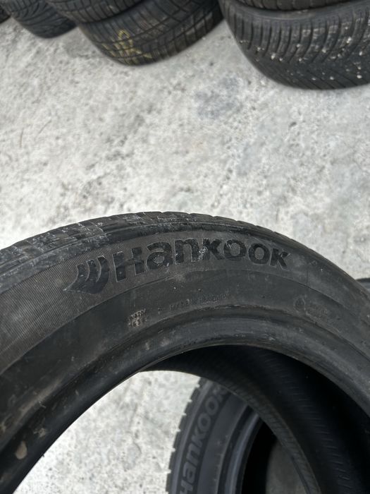 2бр Зимни гуми Hankook 235/55R18