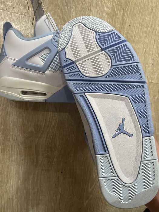 Jordan 4 forget me not