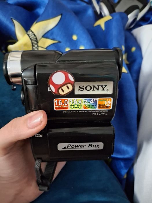 камера Sony Handycam