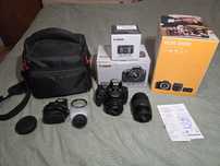 DSLR фотоапарат Canon EOS 2000D + 2 обектива