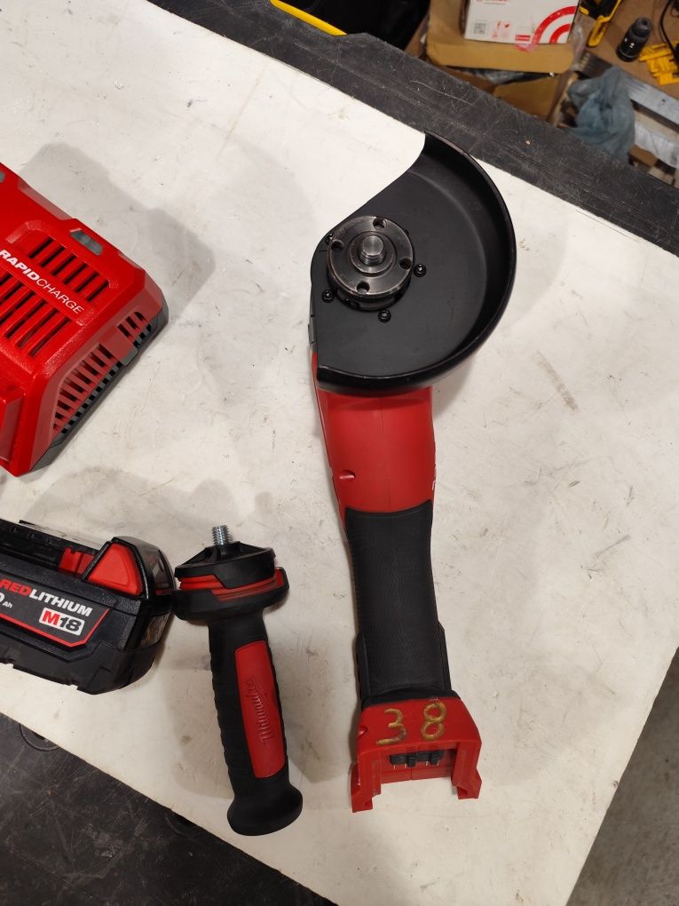 Безчетков акумулаторен ъглошлайф Милуоки Milwaukee M18 FSAG125XB + 5Ah