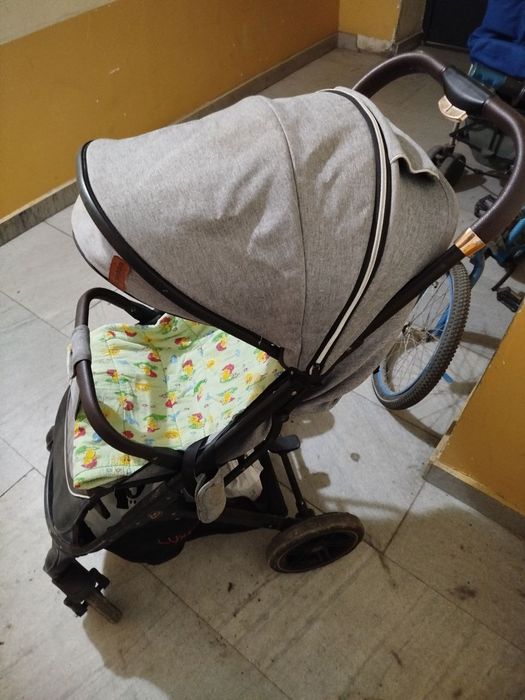 Продам детскую коляску
