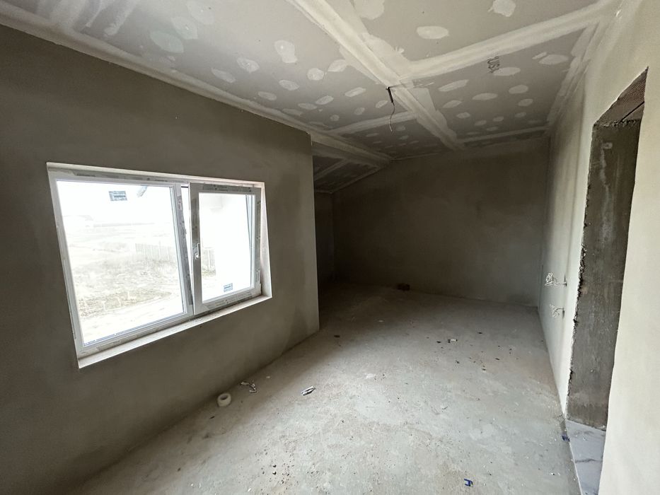 PROPRIETAR vând 1/2 duplex Moșnita, 91 mp utili