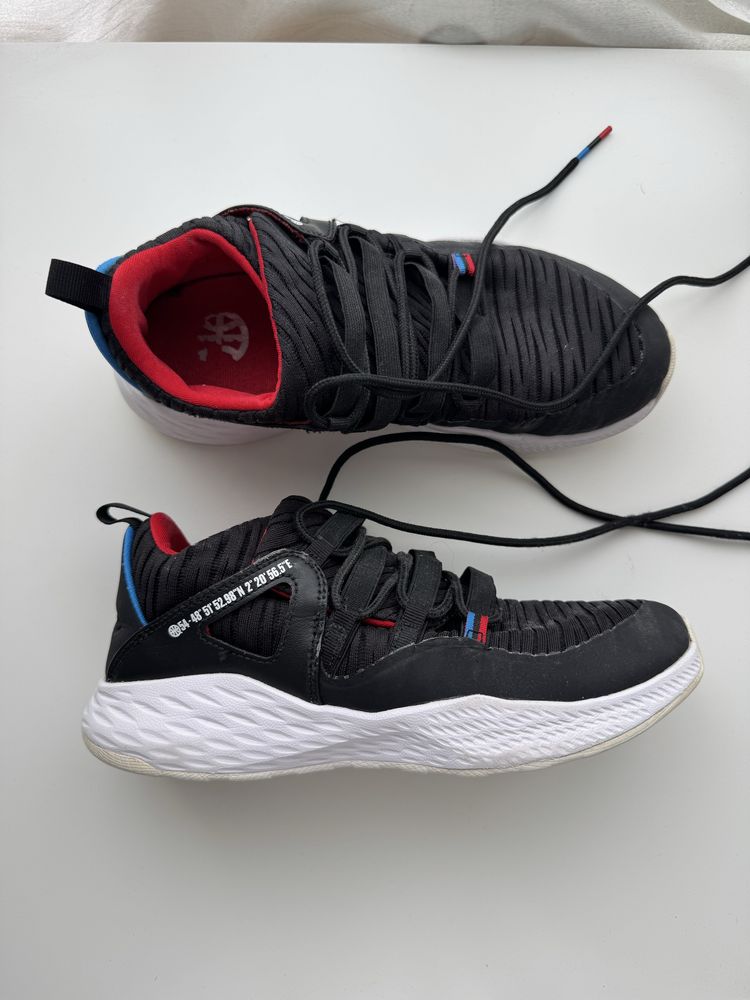 Nike Jordan кецове (37.5)