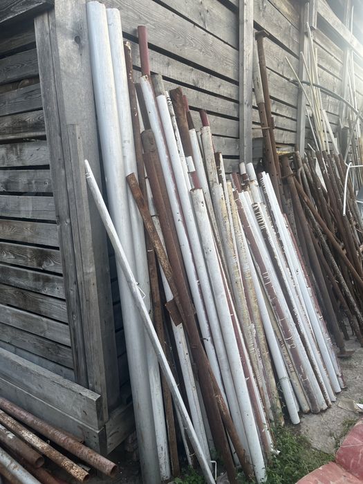 Vand țeava fier gard la metru liniar 25 lei m liniar