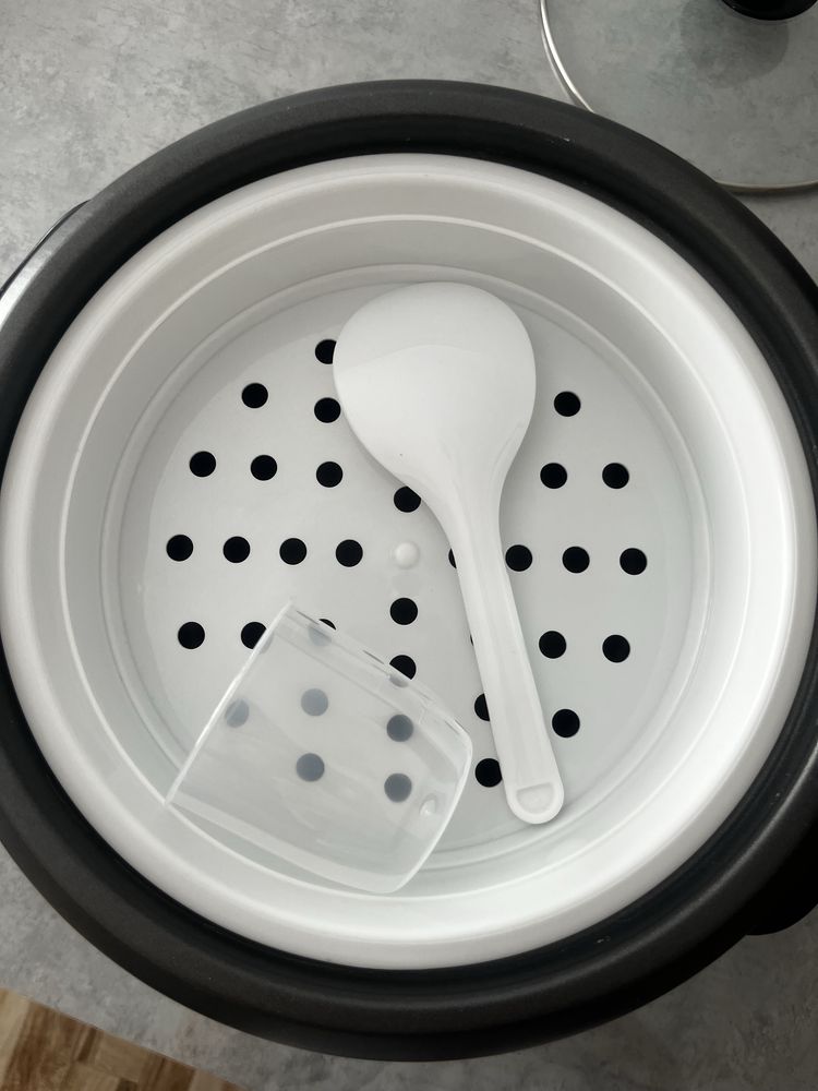 Оризоварка Russell Hobbs