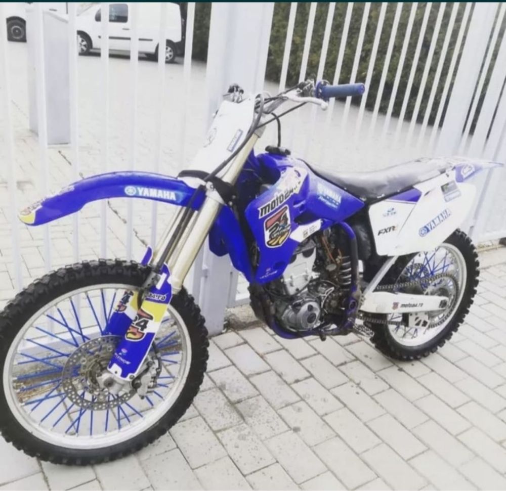 Yamaha YZF-250//Dezmembrez !!