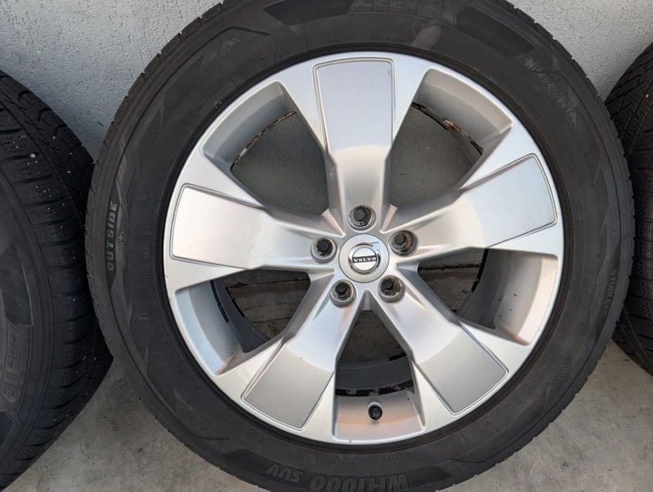Jante 5 spite 18" Volvo XC40 XC60 S60 V60 CC S90 V90 anvelope 235/55R18 ZEETEX 2022 - 31471553