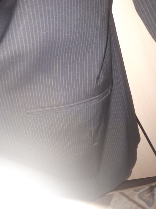 Продам костюмы мужские