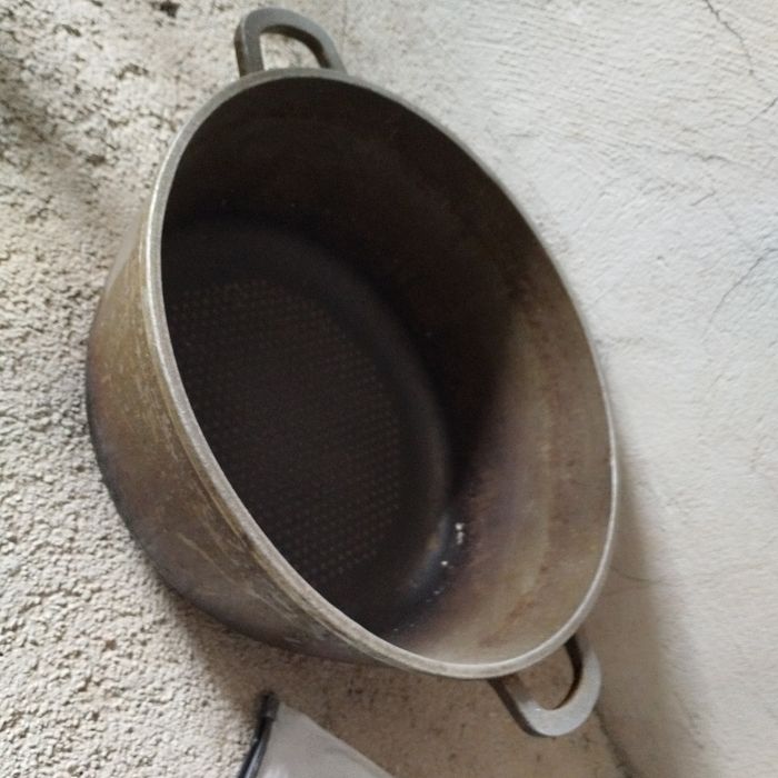 Казан чугунный хороший