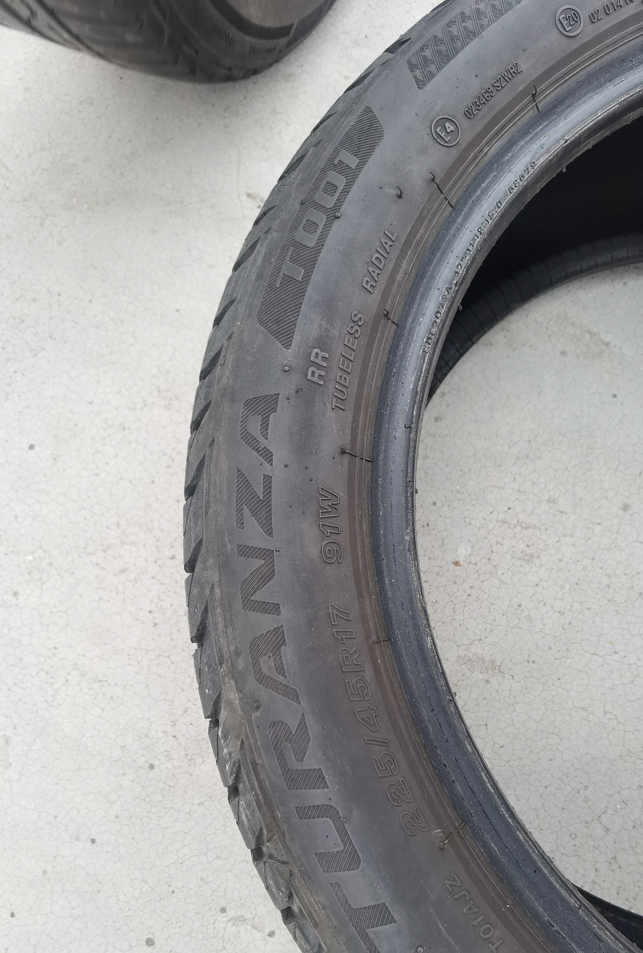 2 бр. Летни гуми 225/45/17 BRIDGESTONE