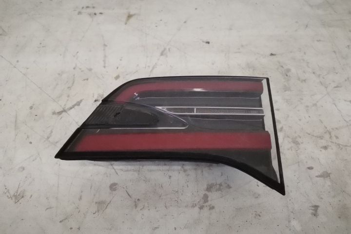 Стоп Заден Десен Оригинален Led За Повреден Тесла / Tesla Model X 1 [