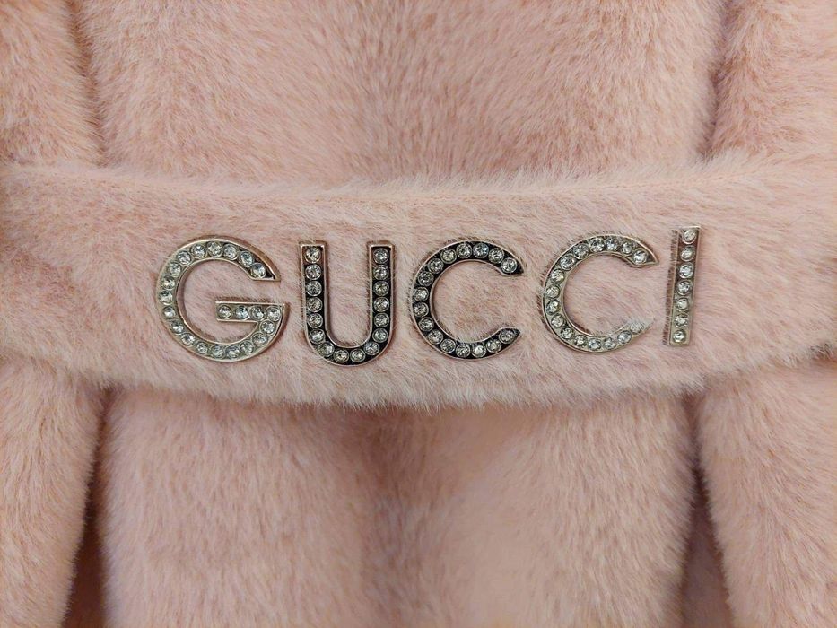 Дамско Розово Палто с пух Gucci/ЧИСТО НОВО