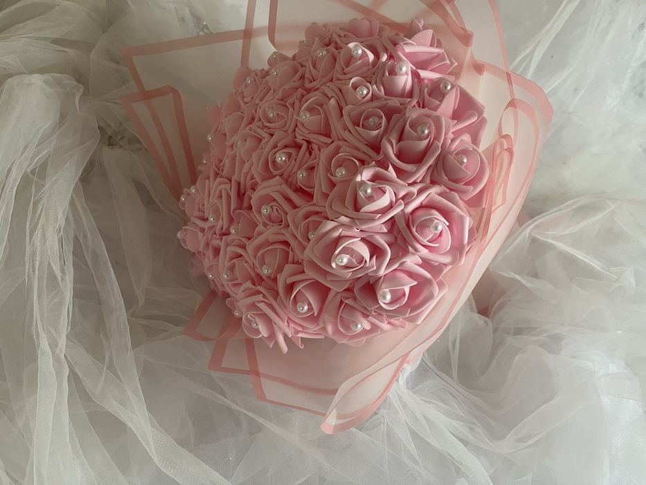 Букети от вечни рози(фоам и сатен)