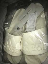 Papuci Adidas bej