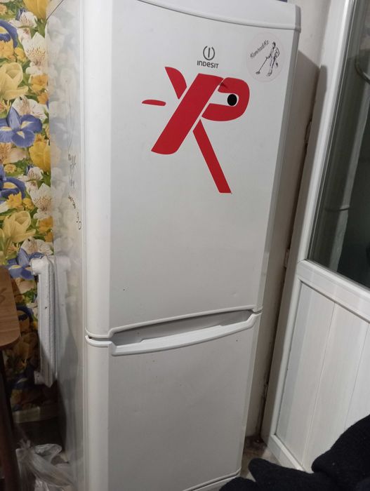 Продам холодильник