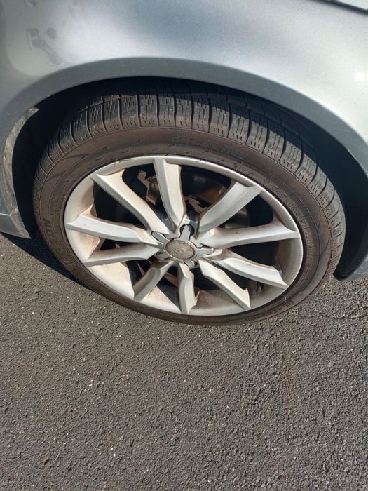 Audi A4 B7 – 2.0 Benzină Aspirat 2007 2800 euro ( Pret negociabil)