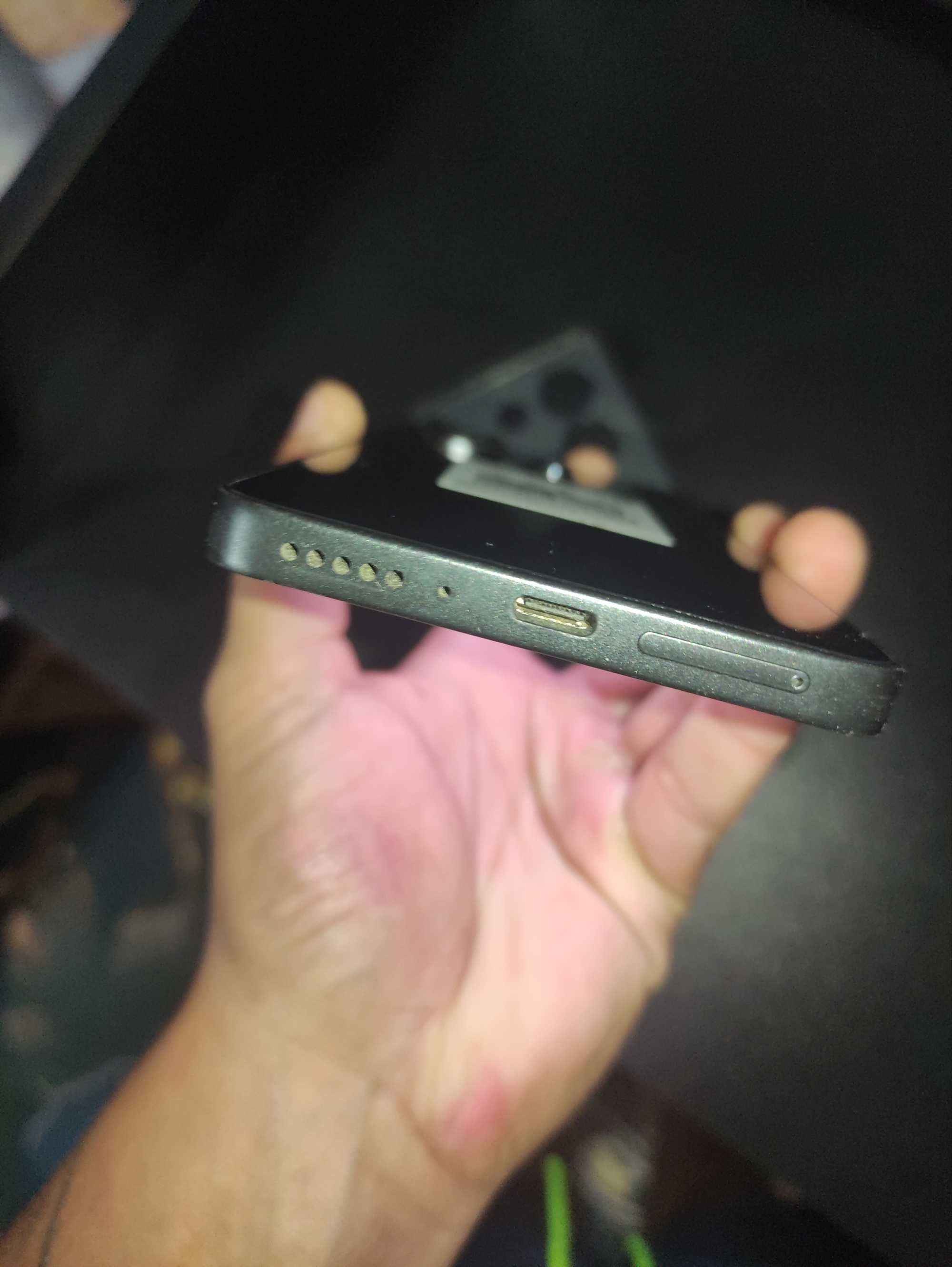 *ПРОДАВАМ* Redmi Note 13
