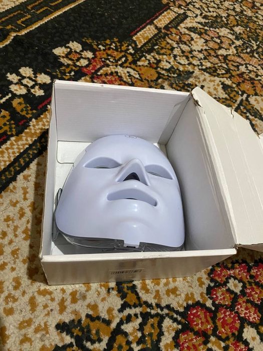 Лед маска для лиц