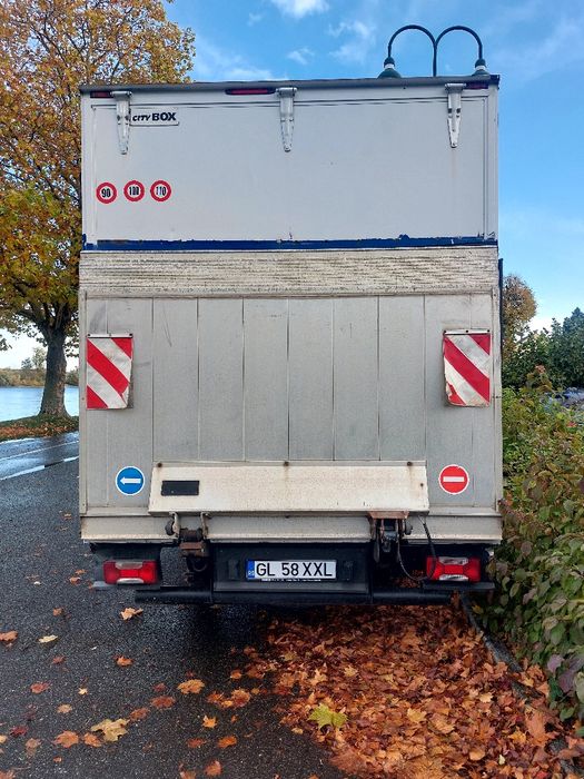 Vand sau schimb Autoutilitara 3.5t