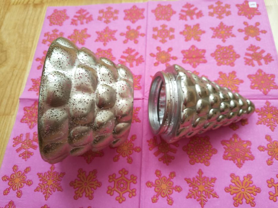 Decoratiune pentru ars lumanare parfumata.