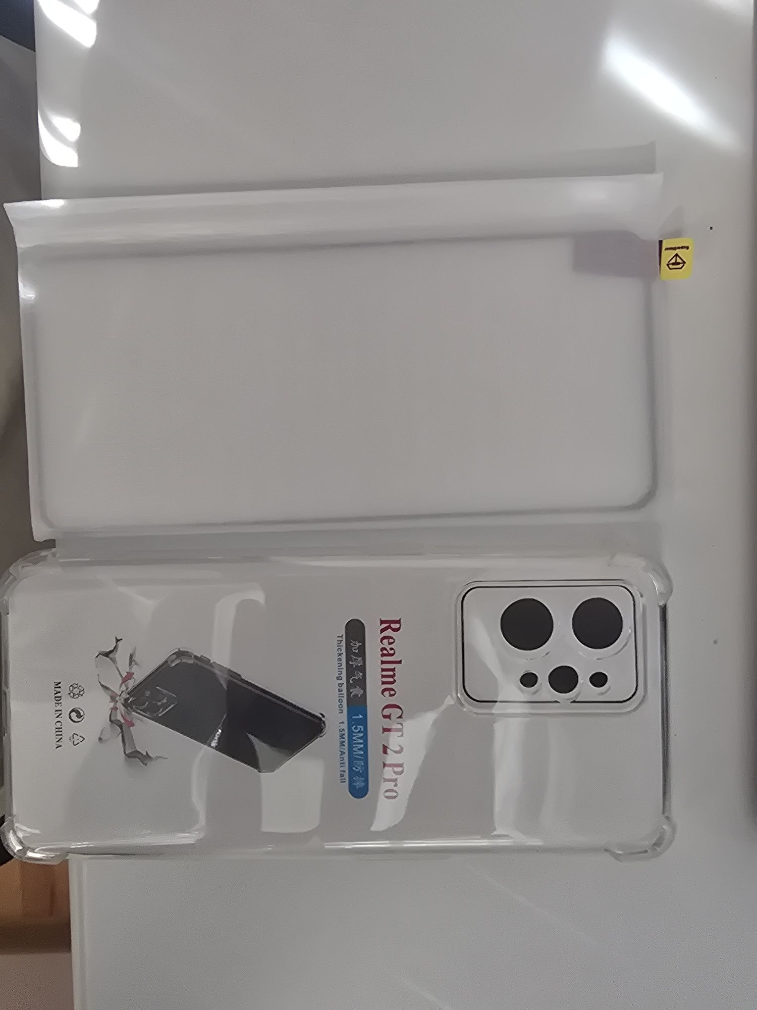 Real Me GT 2 pro case+ подарък screen protector