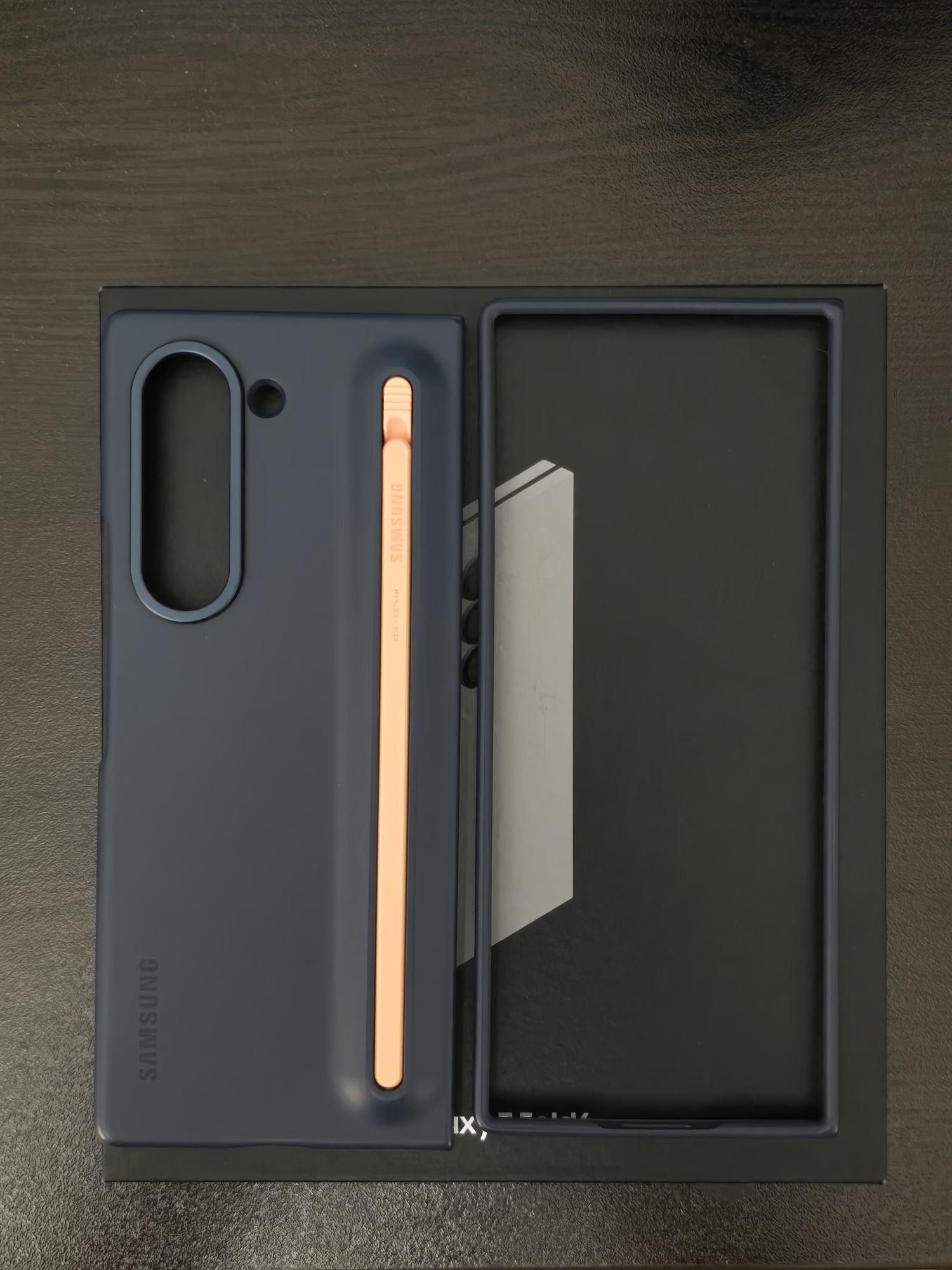 Продавам Samsung Galaxy Z Fold6