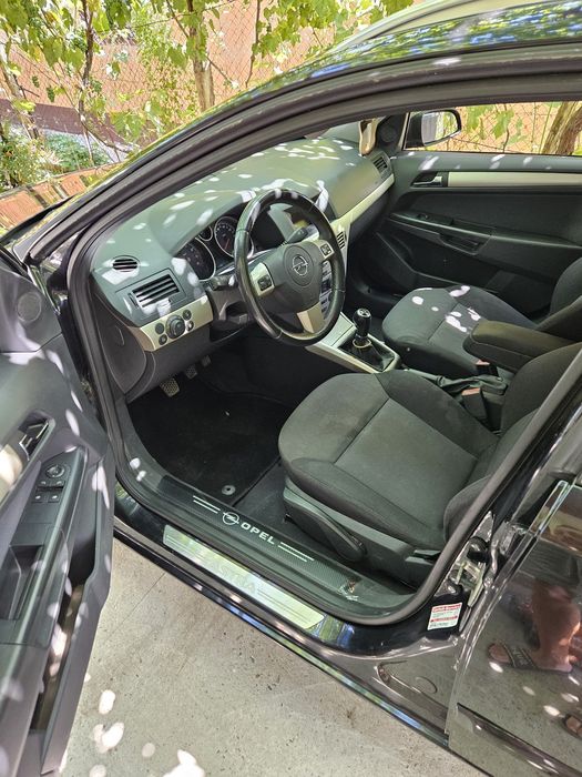 Opel astra h 1.6