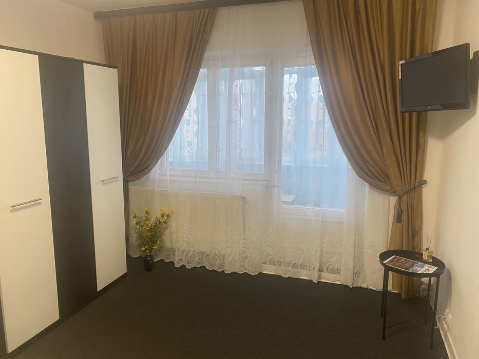 Închiriez garsoniera zona Centru Vechi