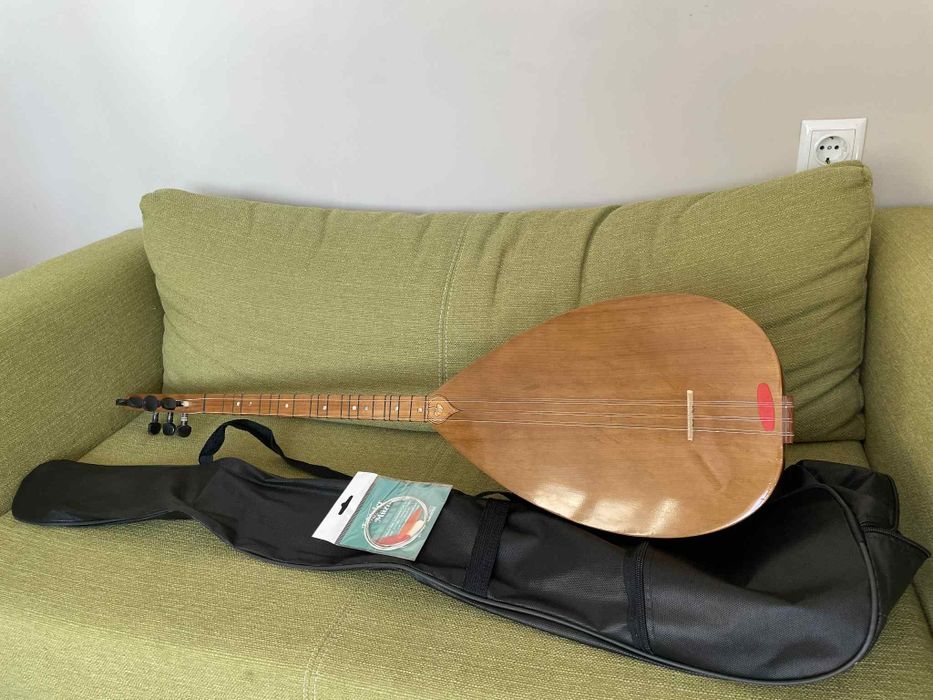 Саз баглама къс Сап Уникален звук  със вграден микрофон  нов!