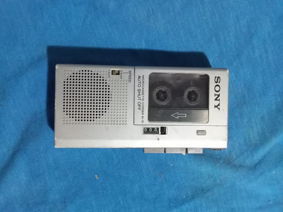 Продается диктофон  SONY б.у.