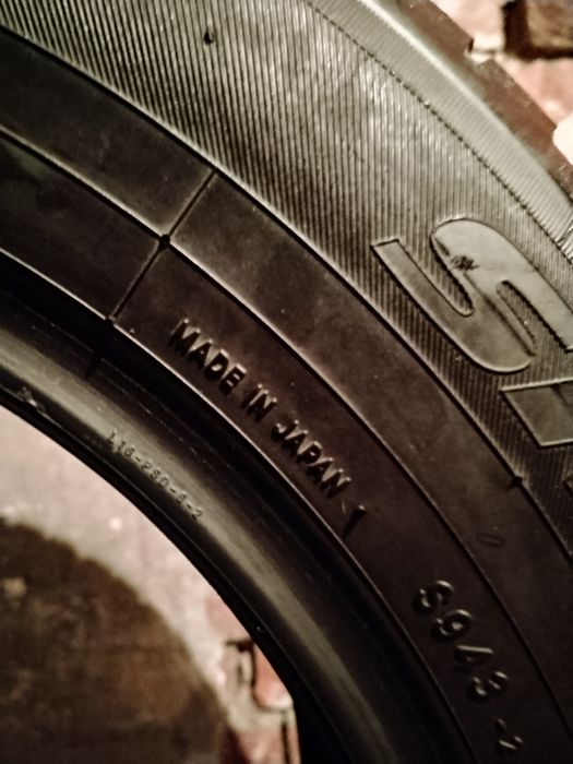 Продавам 4 бр. зимни гуми марка Toyo 215/60/16
