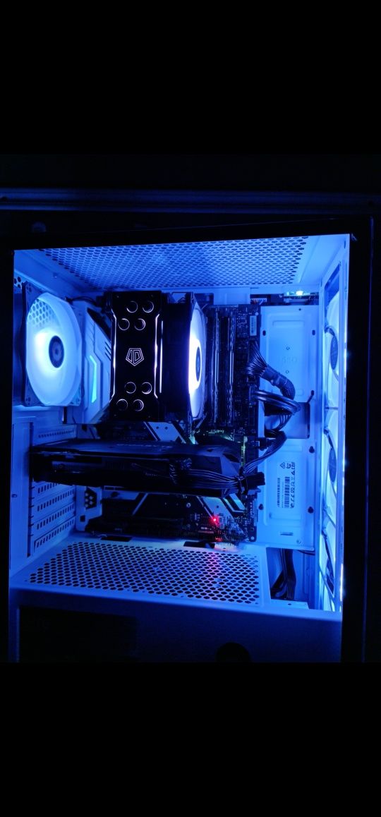 Unitate PC/Gaming/Jocuri i7-6700 
1060Unitate PC/Gaming/Jocur