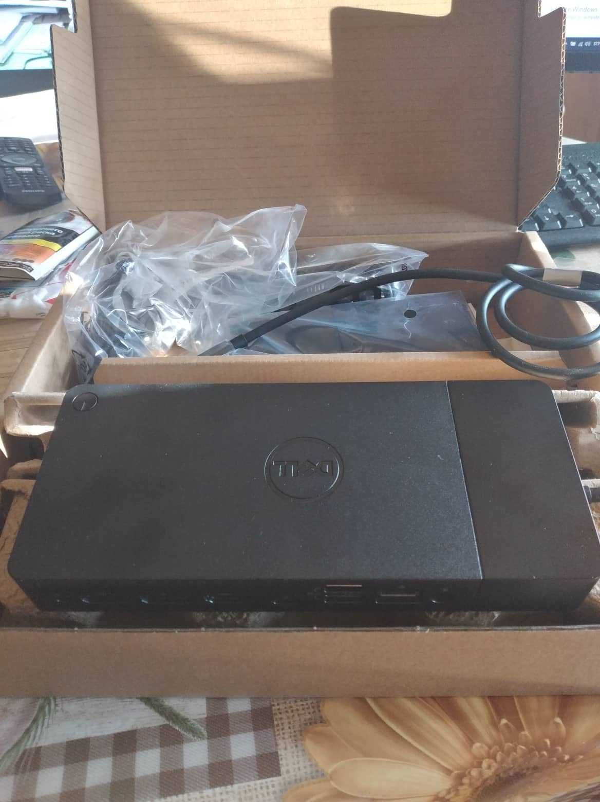 Нов порт репликатор (докинг станция) DELL WD19 130W