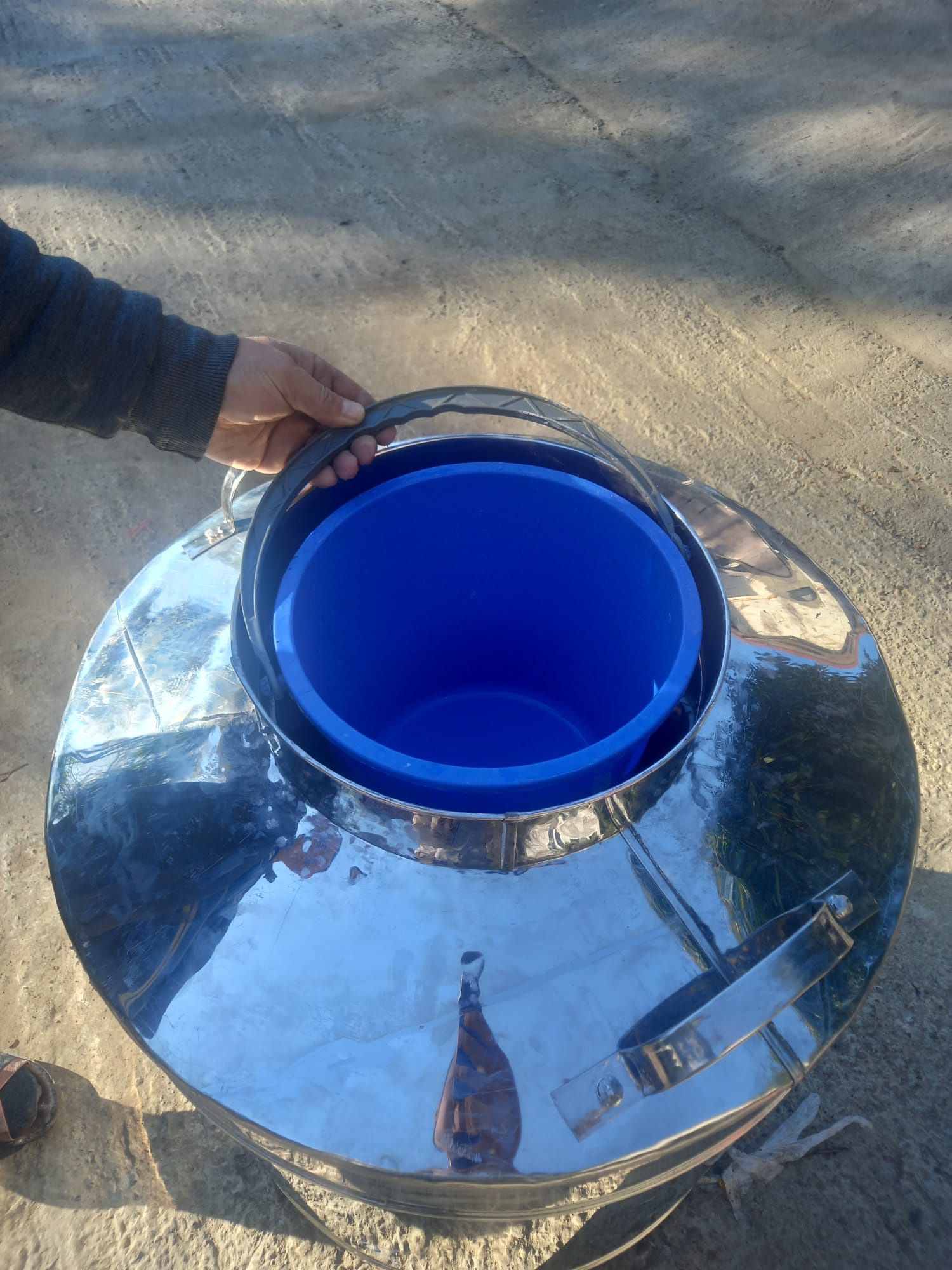 Cazane de tuica de inox gata pt foc. Ori ce marime avem pe stoc. Noii