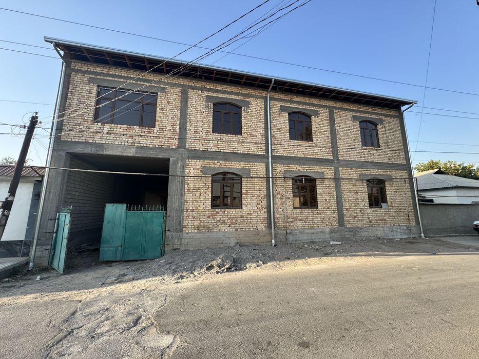 Продается дом 6 соток. 8 комнат. Бектемирский район. Ул Хусайн Байкаро