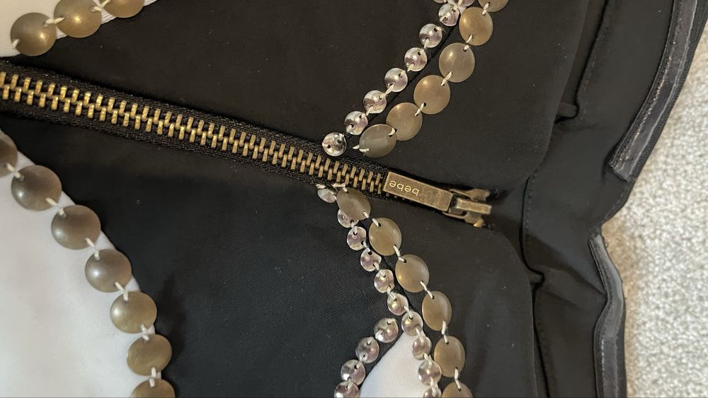 Къса рокля Bebe…