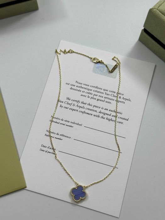 Colier Van Cleef & Arpels Aur 750 Chalcedony