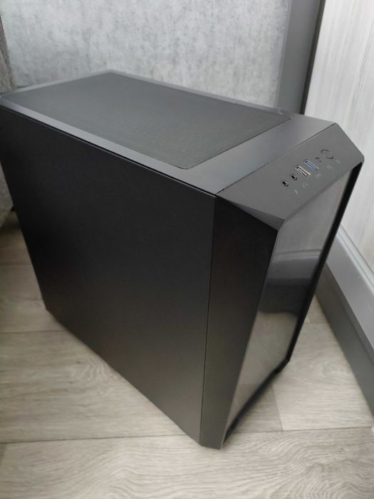 Ryzen 7 5700X3D/32GB 3200/1TB NVMe/3TB HDD/RX 7700XT 12GB/750W Bronze