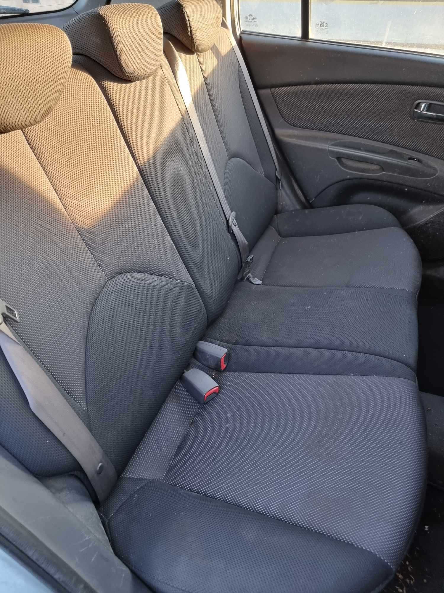 Kia Rio 1.5 CRDI/1.4 16V На части