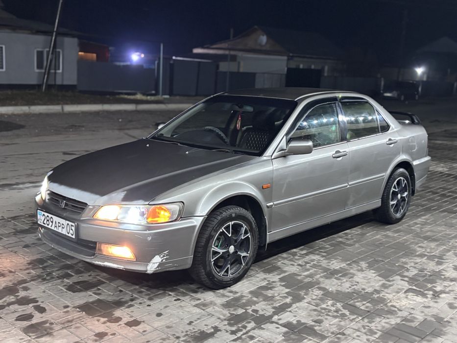 Honda accord 6 1999