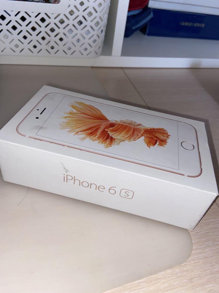 Iphone 6s,в хорошем состояние ,64гб