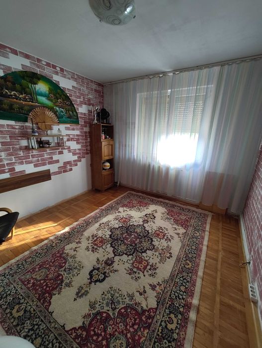 Apartament 3 camere – Garaj inclus!