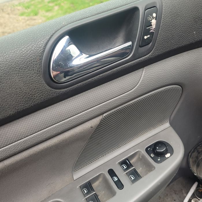 Volgswagen Golf 5 1.6 FSI 2004