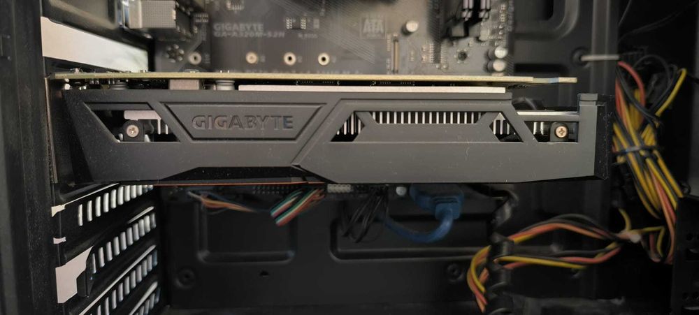 Calculator / sistem PC gaming Ryzen 5 GeForce 1050 Ti OC DDR5 fara HDD